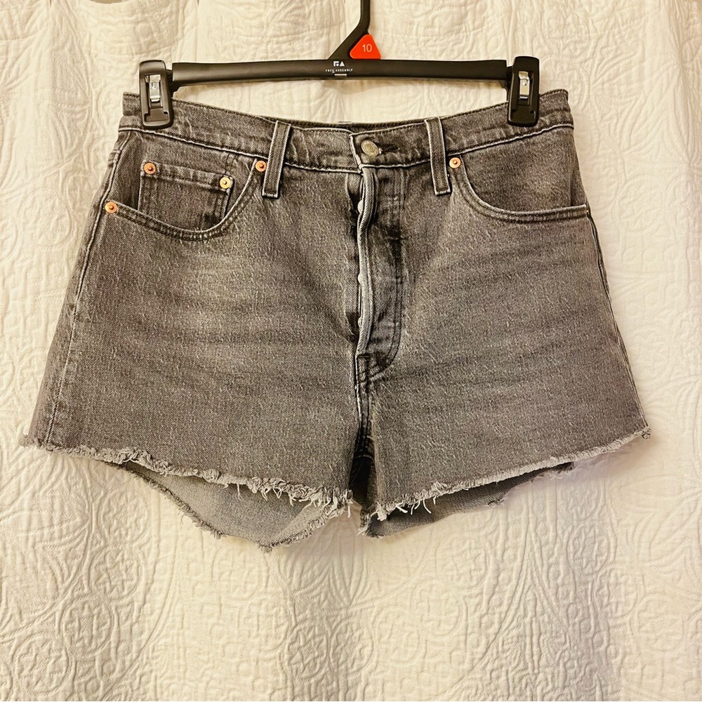 5501® Shorts Split Hem - Sold size large